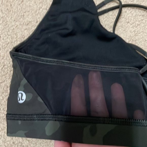 Camo lulu lemon sports bra - Picture 3 of 4